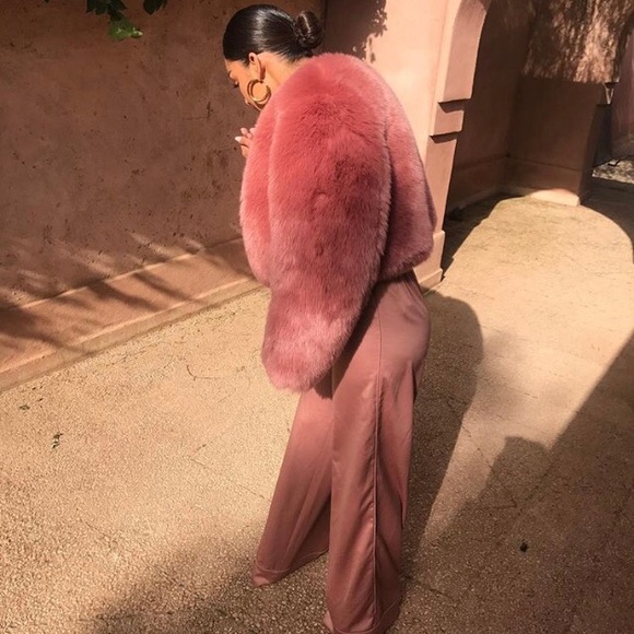 Meet your Posher, Chayna - Picture 1 of 1